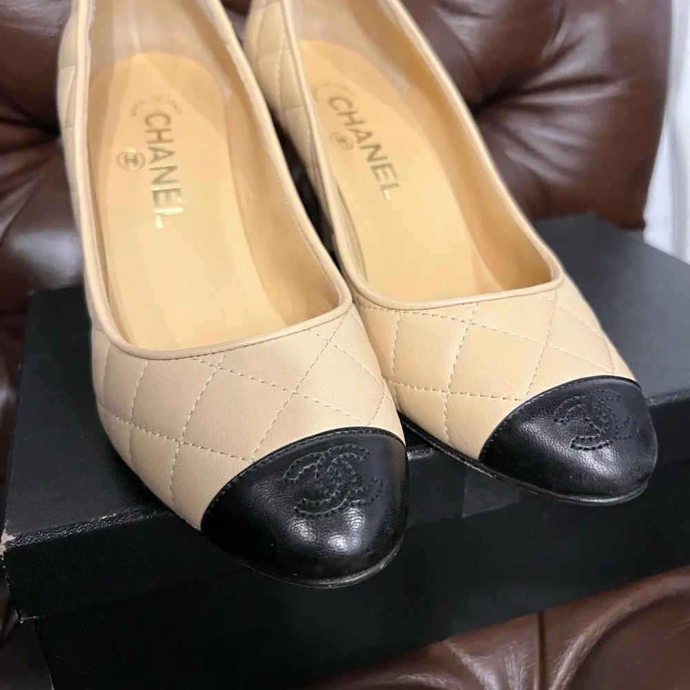 Chanel Quilted Beige Leather Pumps Black Cap Toe CC Logo 36